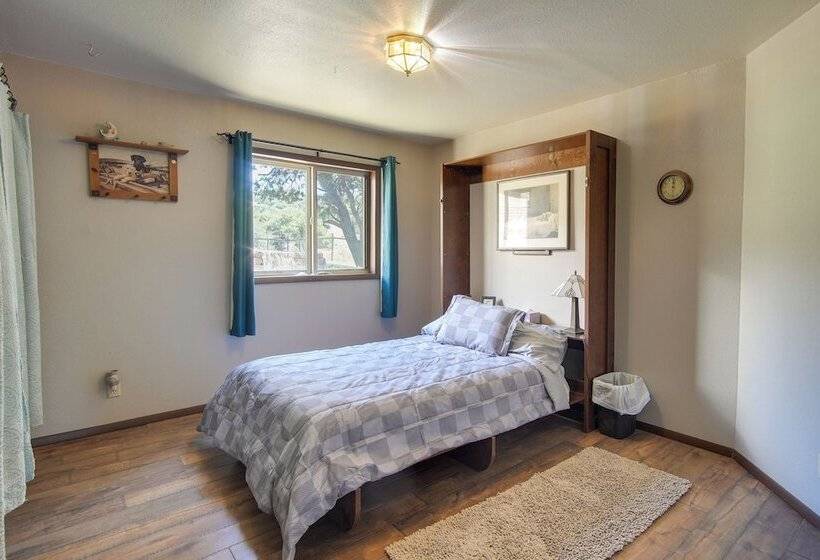 Serene Saguache Haven On 40 Acres: Mountain Views!