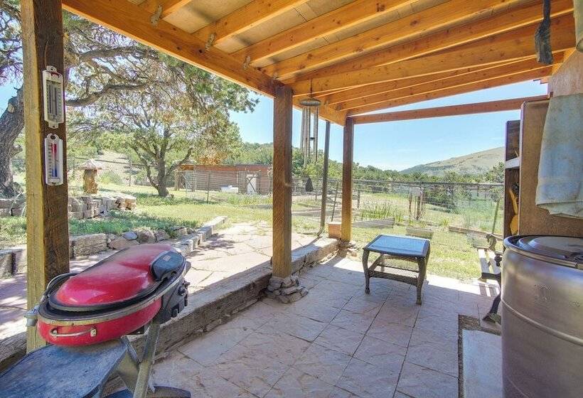 Serene Saguache Haven On 40 Acres: Mountain Views!