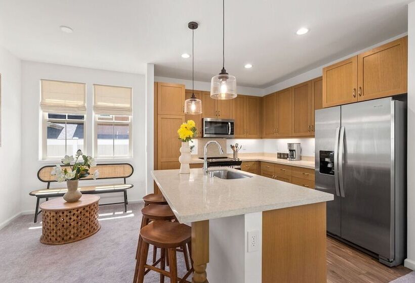 Alaula By Avantstay Gated Security Home W Valley, Ocean Views!