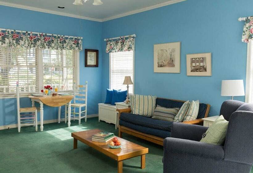 تختخواب و صبحانه Montford Inn & Cottages