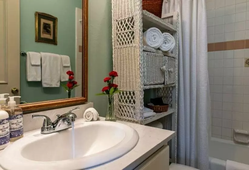 ベッドアンドブレックファースト Montford Inn & Cottages