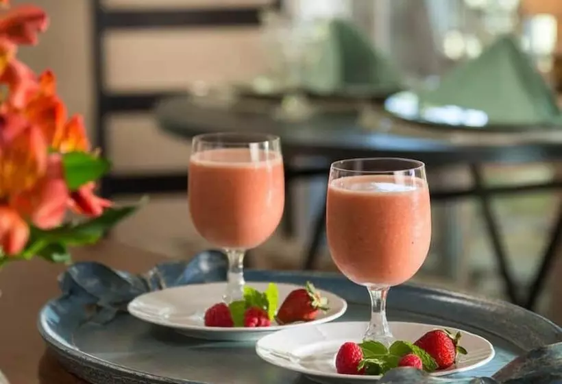 ベッドアンドブレックファースト Montford Inn & Cottages