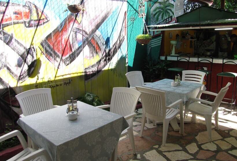 Blueroom & Hostal Saiz