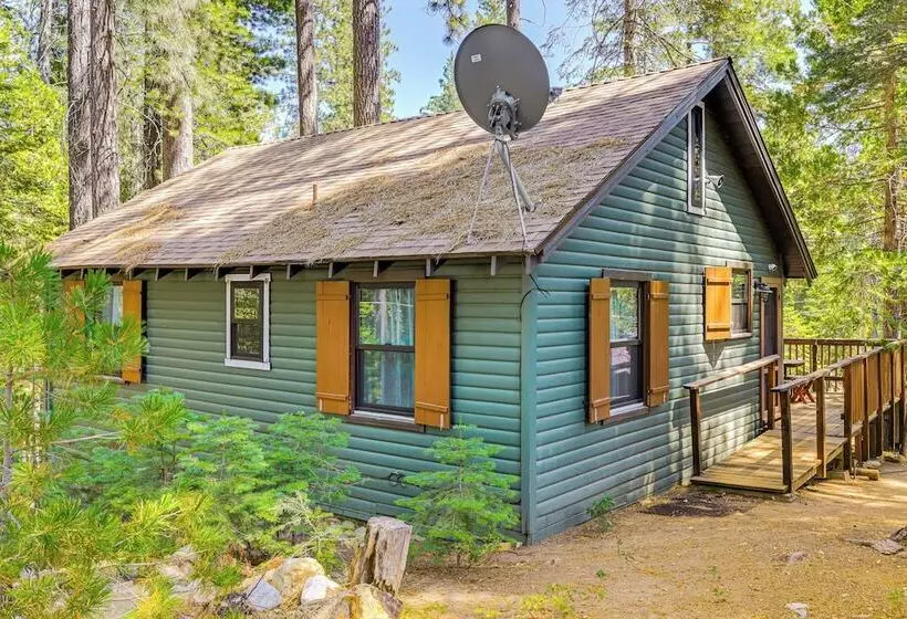 California Mountain Cabin W/ Lake Access & Deck!