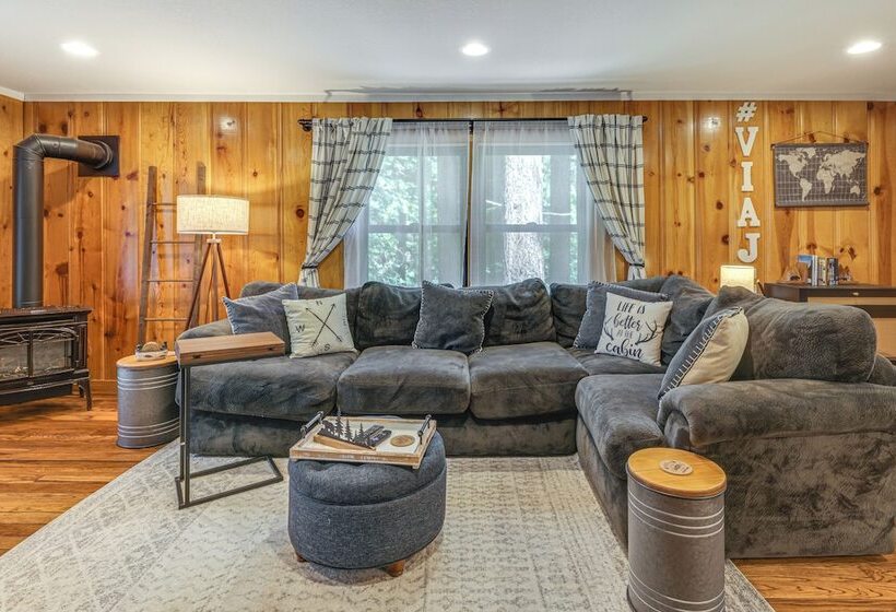 California Mountain Cabin W/ Lake Access & Deck!