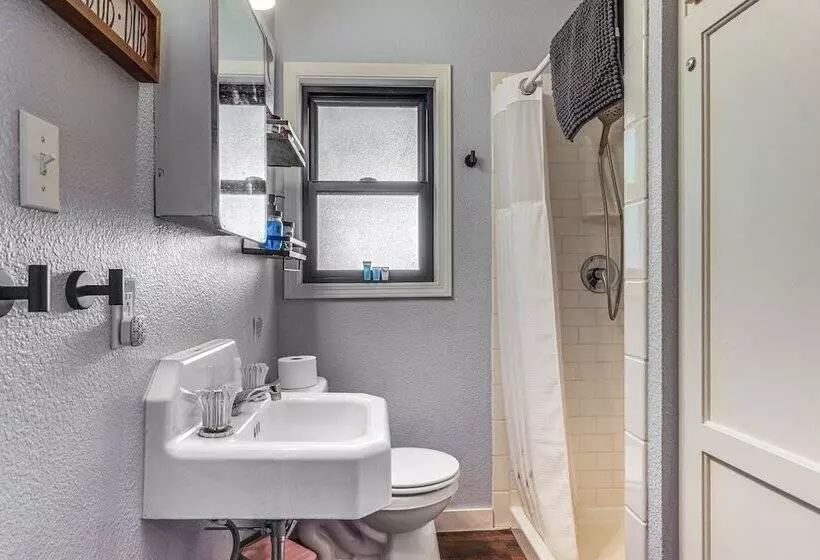 California Mountain Cabin W/ Lake Access & Deck!