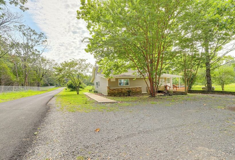 Greers Ferry Home W/ Fire Pit Near Shiloh Marina!