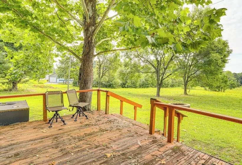 Greers Ferry Home W/ Fire Pit Near Shiloh Marina!