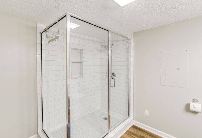 Greers Ferry Home W/ Fire Pit Near Shiloh Marina!