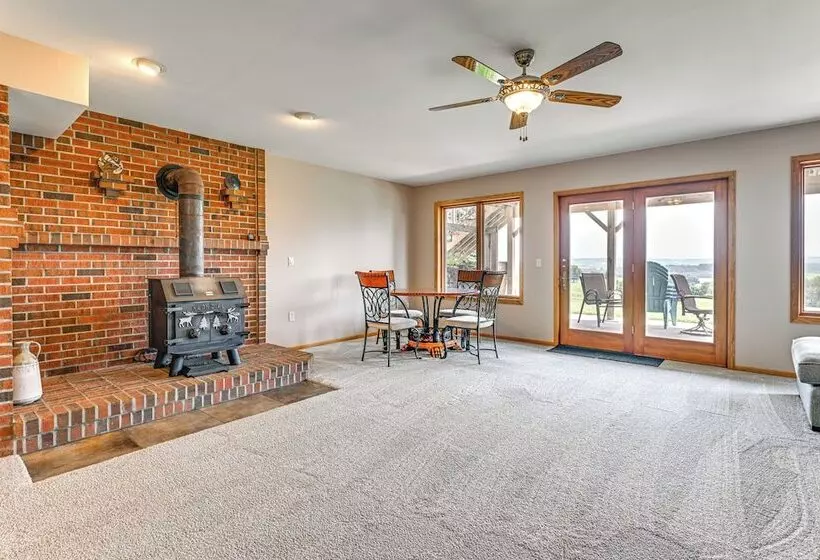 Hoheland Ranch  On 185 Acres W/ Deck + Views!