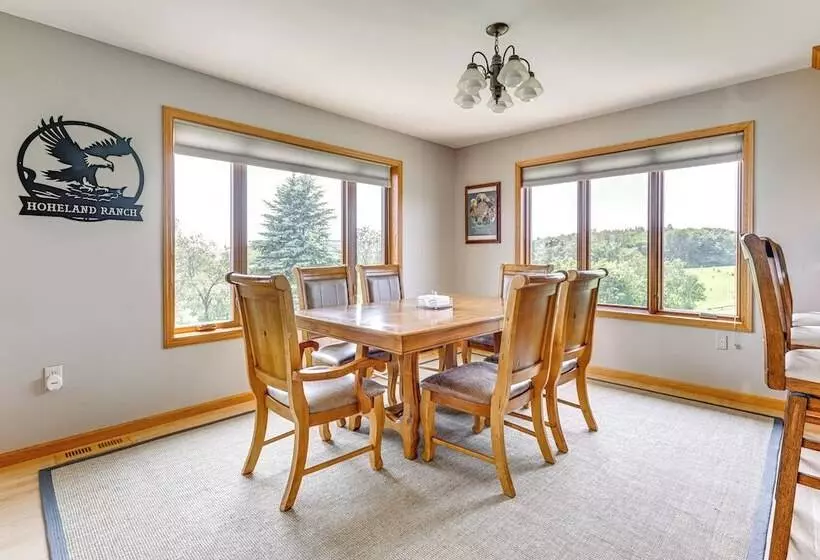 Hoheland Ranch  On 185 Acres W/ Deck + Views!