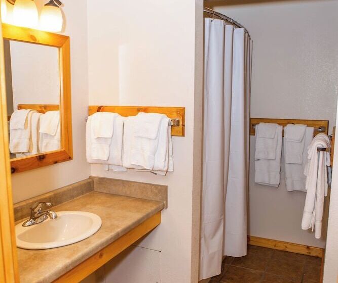 فندق Montauk Lodge