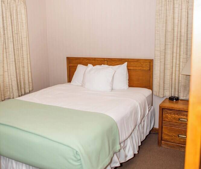 فندق Montauk Lodge