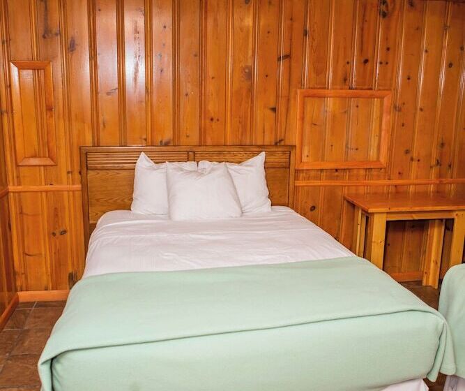 فندق Montauk Lodge