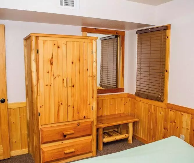 Hotelli Montauk Lodge