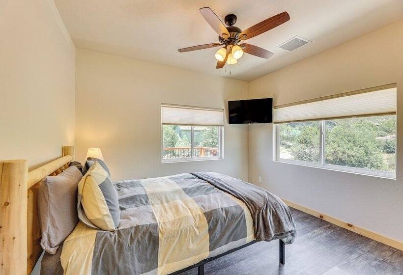 Peaceful Payson Retreat: Fish, Hike & Explore!