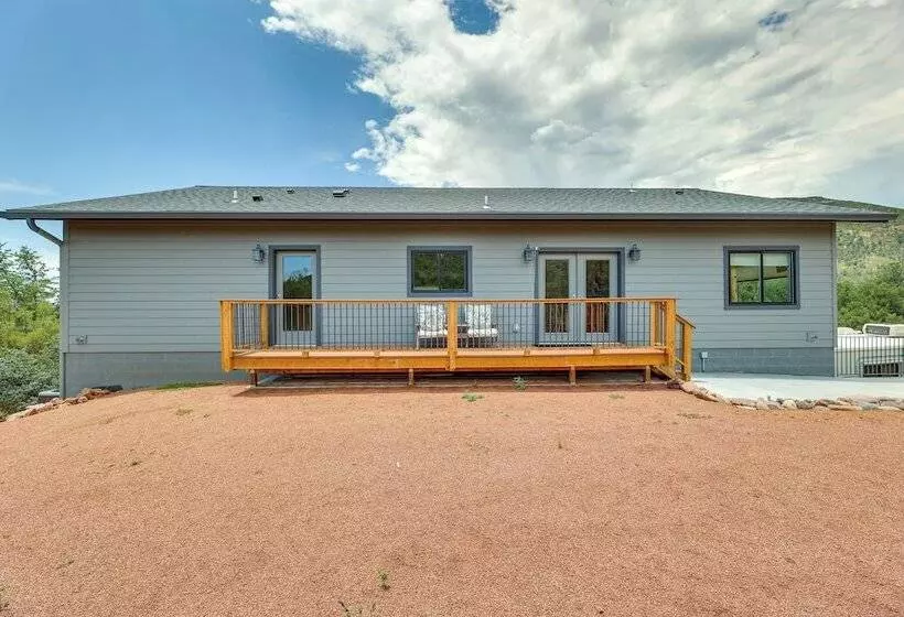 Peaceful Payson Retreat: Fish, Hike & Explore!