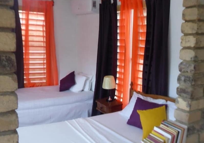 پانسیون Casa La Guzman