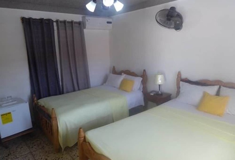 پانسیون Casa La Guzman