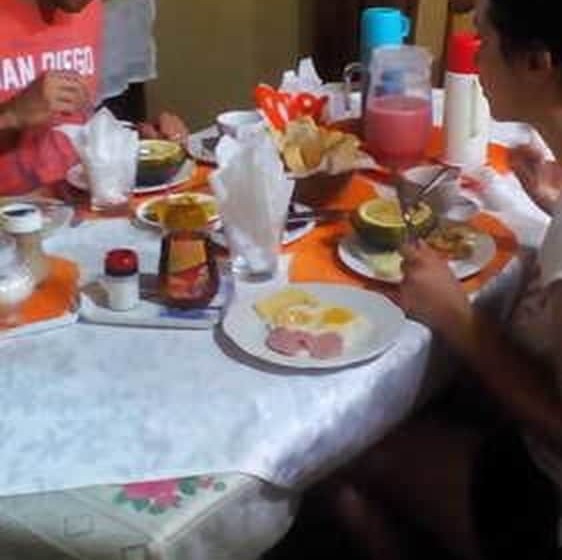 پانسیون Casa La Guzman