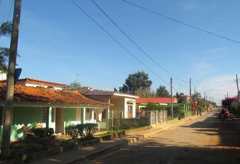 پانسیون Casa La Guzman