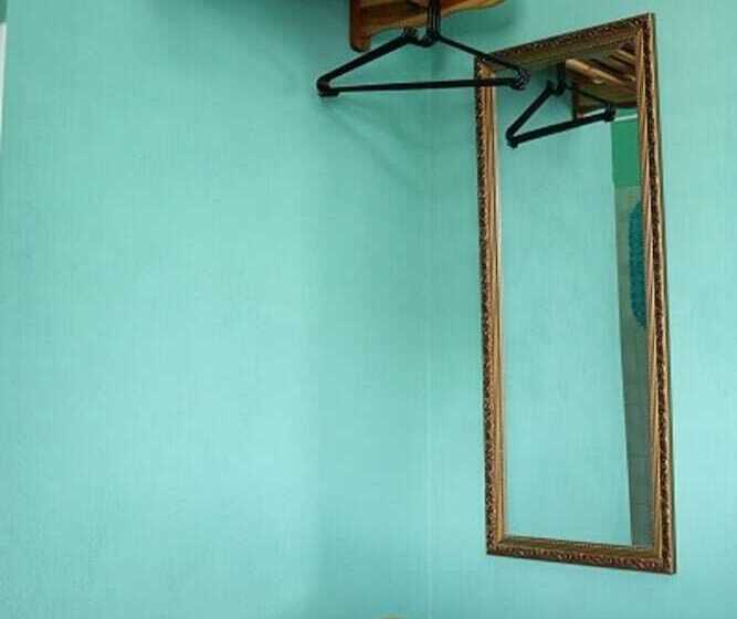 پانسیون Hostal Gaviota Marina