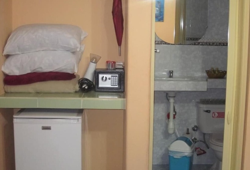 پانسیون Hostal Misleidy