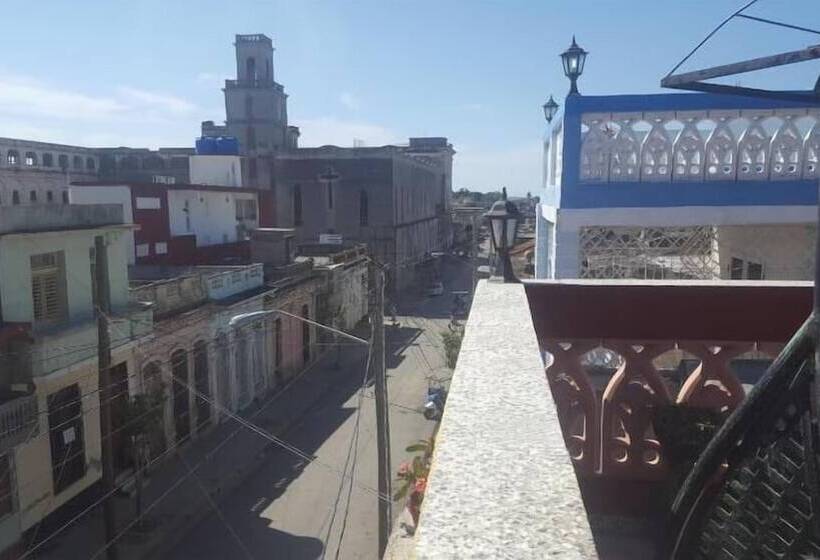 پانسیون Hostal Misleidy