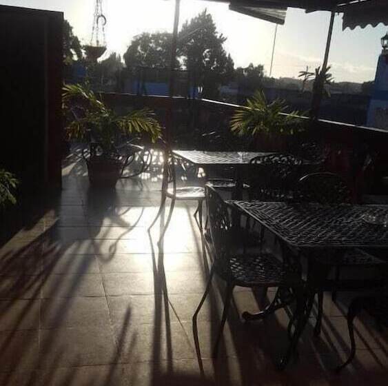 پانسیون Hostal Misleidy