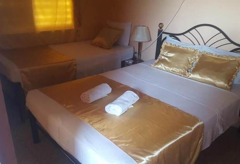 پانسیون Hostal Misleidy