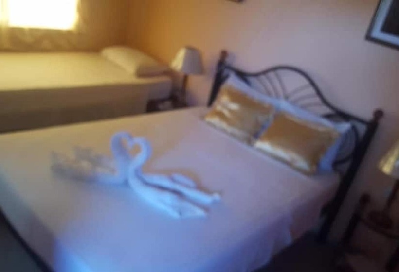 پانسیون Hostal Misleidy