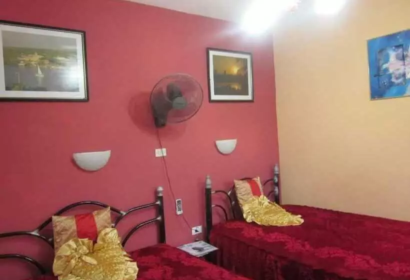 پانسیون Hostal Misleidy