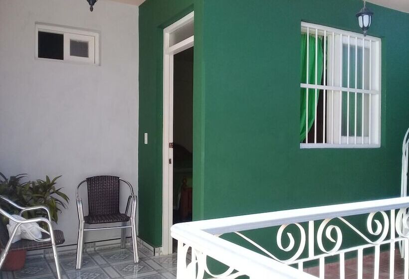 Majatalo Hostal Yamluis