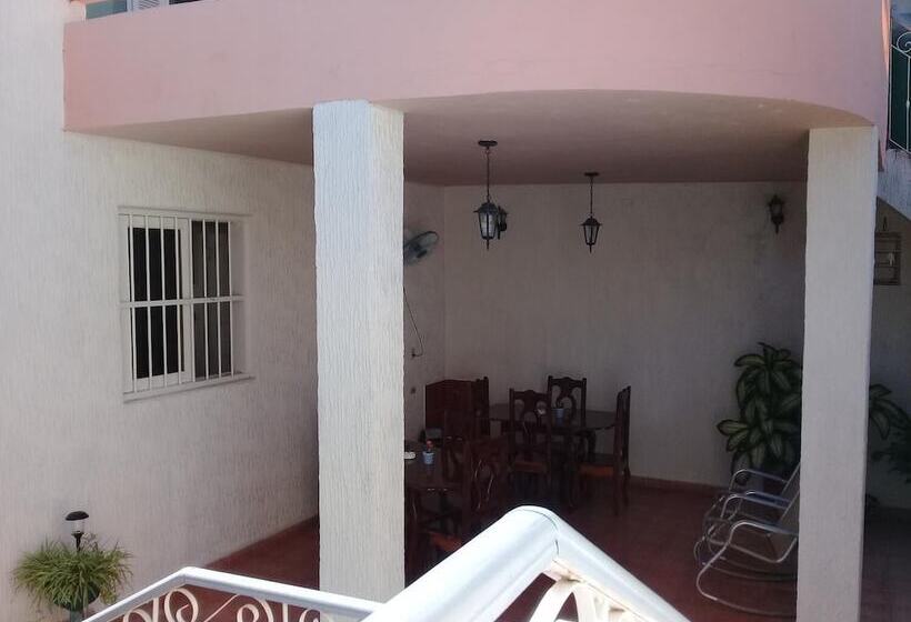 Majatalo Hostal Yamluis