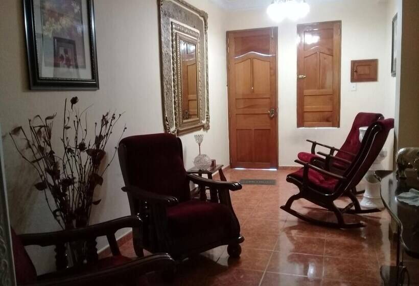 Majatalo Hostal Yamluis