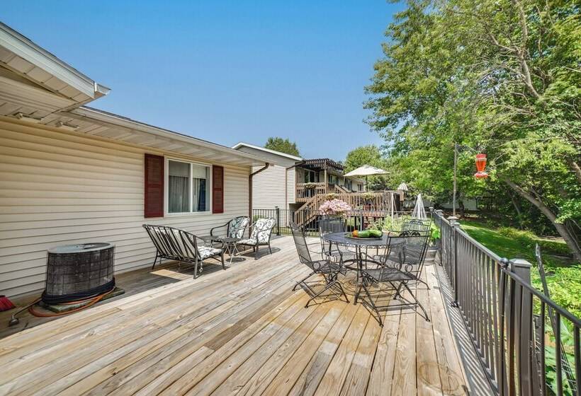 Pet Friendly Sheboygan Home: 4 Mi To Lake Michigan