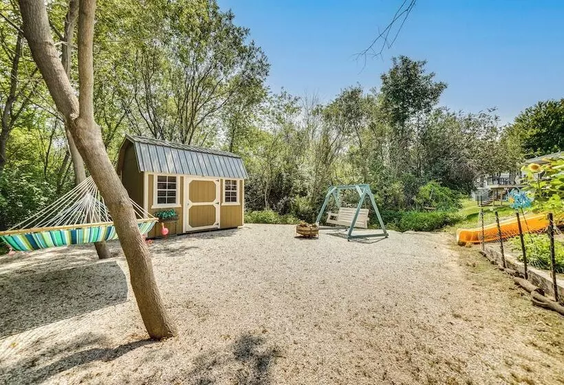 Pet Friendly Sheboygan Home: 4 Mi To Lake Michigan