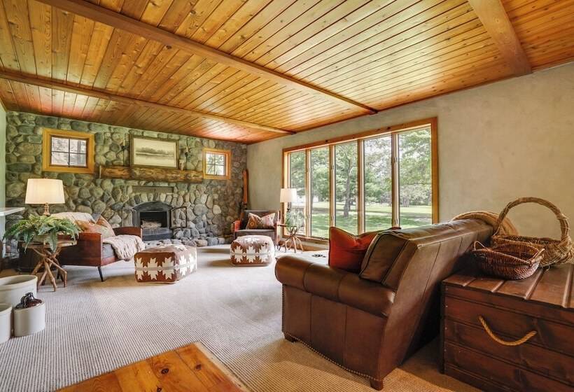 Picturesque Lake Elmo Cottage W/ Barn & Fire Pits!