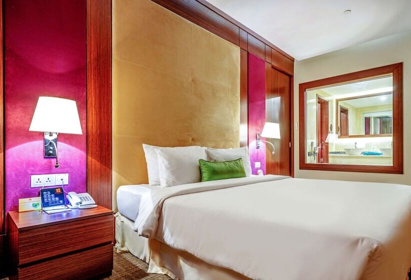 Becamex Hotel New City