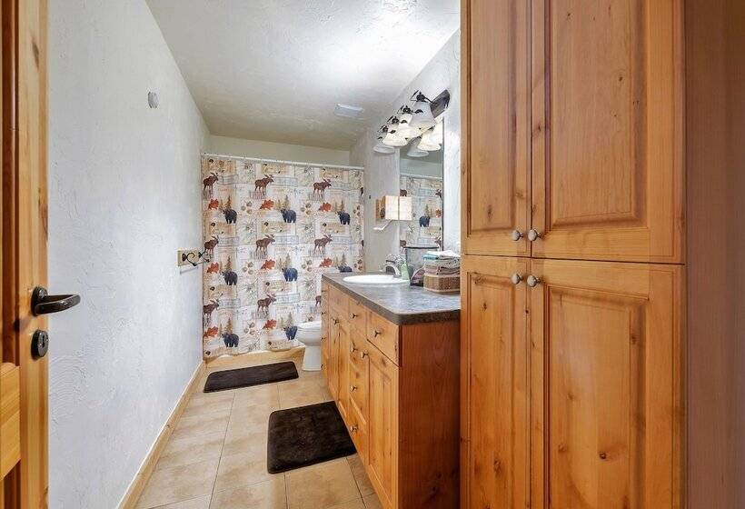 مبيت وإفطار The Hideaway Lodge