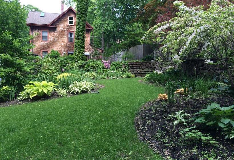 Chesley Road Bed And Breakfast