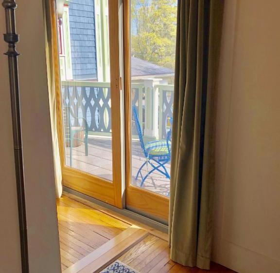 Chesley Road Bed And Breakfast