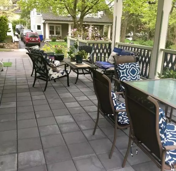 Chesley Road Bed And Breakfast