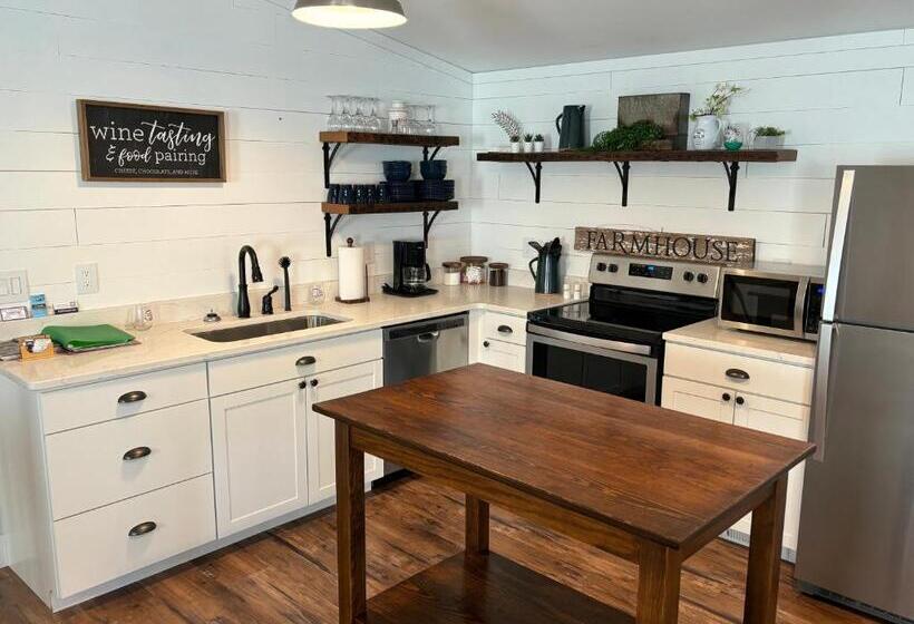 酒店 Hermann Crown Suites