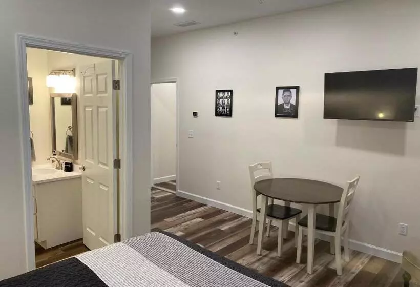 ホテル Hermann Crown Suites