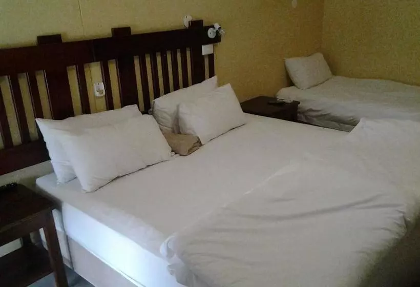 هتل Rundu