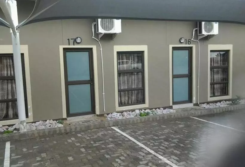 هتل Rundu