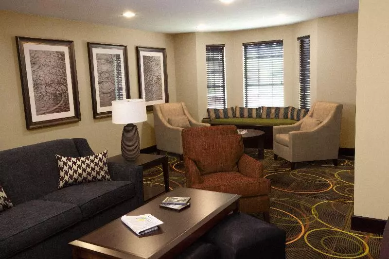 Hotelli Staybridge Suites Lakeland West