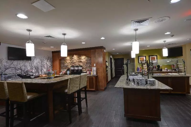 Hotelli Staybridge Suites Lakeland West