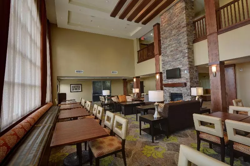 Hotelli Staybridge Suites Lakeland West